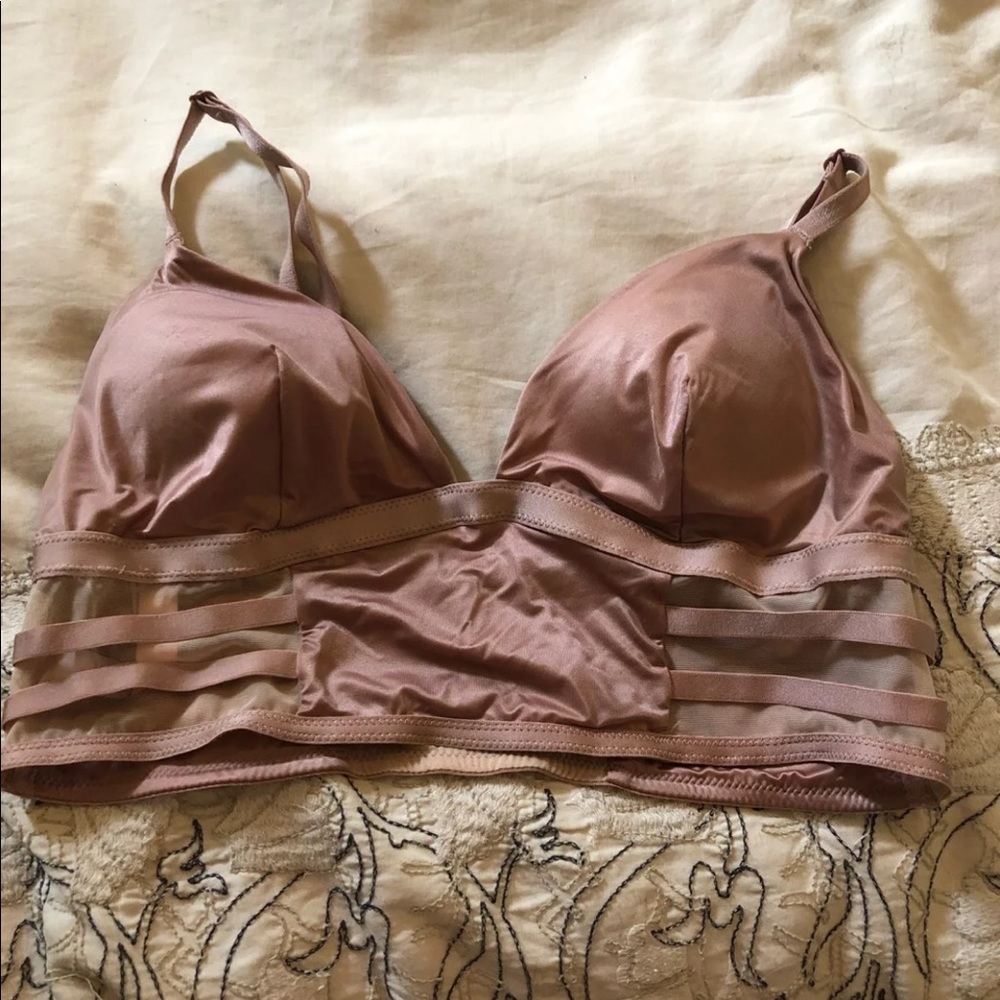 NWOT S Victoria’s Secret beige bralette